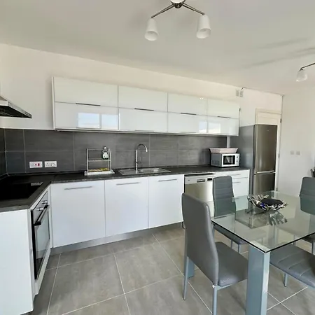 B Valletta View Luxury Penthouse Gzira