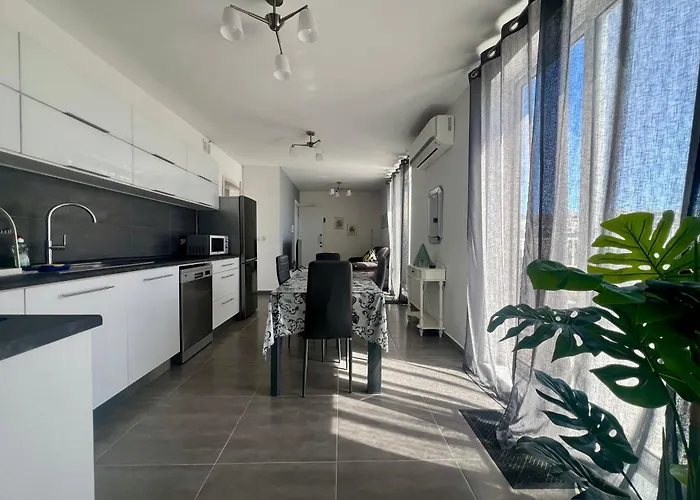 B Valletta View Luxury Penthouse Apartament *